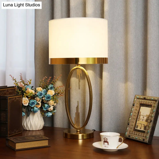 Traditional Round Fabric Table Light In Brass - Single Living Room Nightstand Lighting