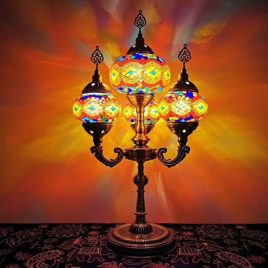 Traditional Stained Glass Candelabra Task Lamp - Bedside Nightstand With 4 Lights In