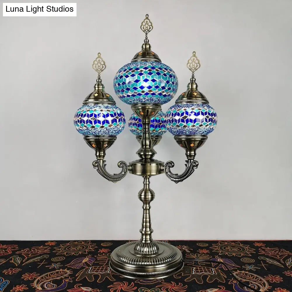 Traditional Stained Glass Candelabra Task Lamp - Bedside Nightstand With 4 Lights In