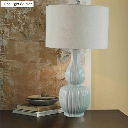 Traditional Style Bedside Desk Light - Beige Drum Shade Lamp With Fabric 1