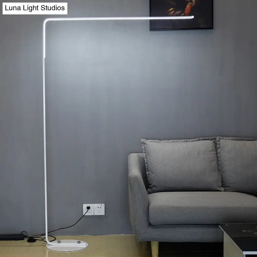 Triangle-Shaped Metallic Led Floor Lamp For Bedroom - Nordic Black/White Reading Light