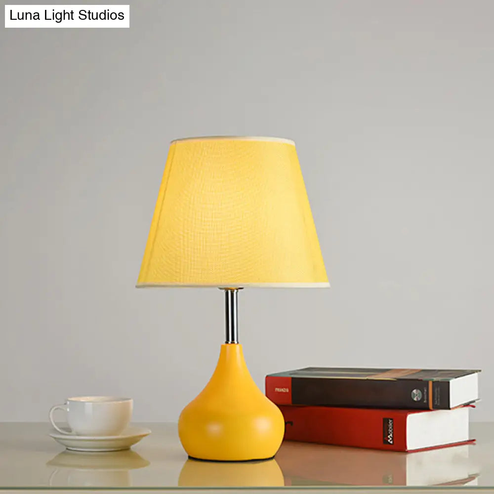 Valentina - Conical Study Room Table Light: Modern Reading Lamp With Vase Base In