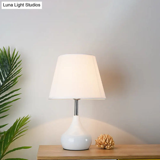 Valentina - Conical Study Room Table Light: Modern Reading Lamp With Vase Base In