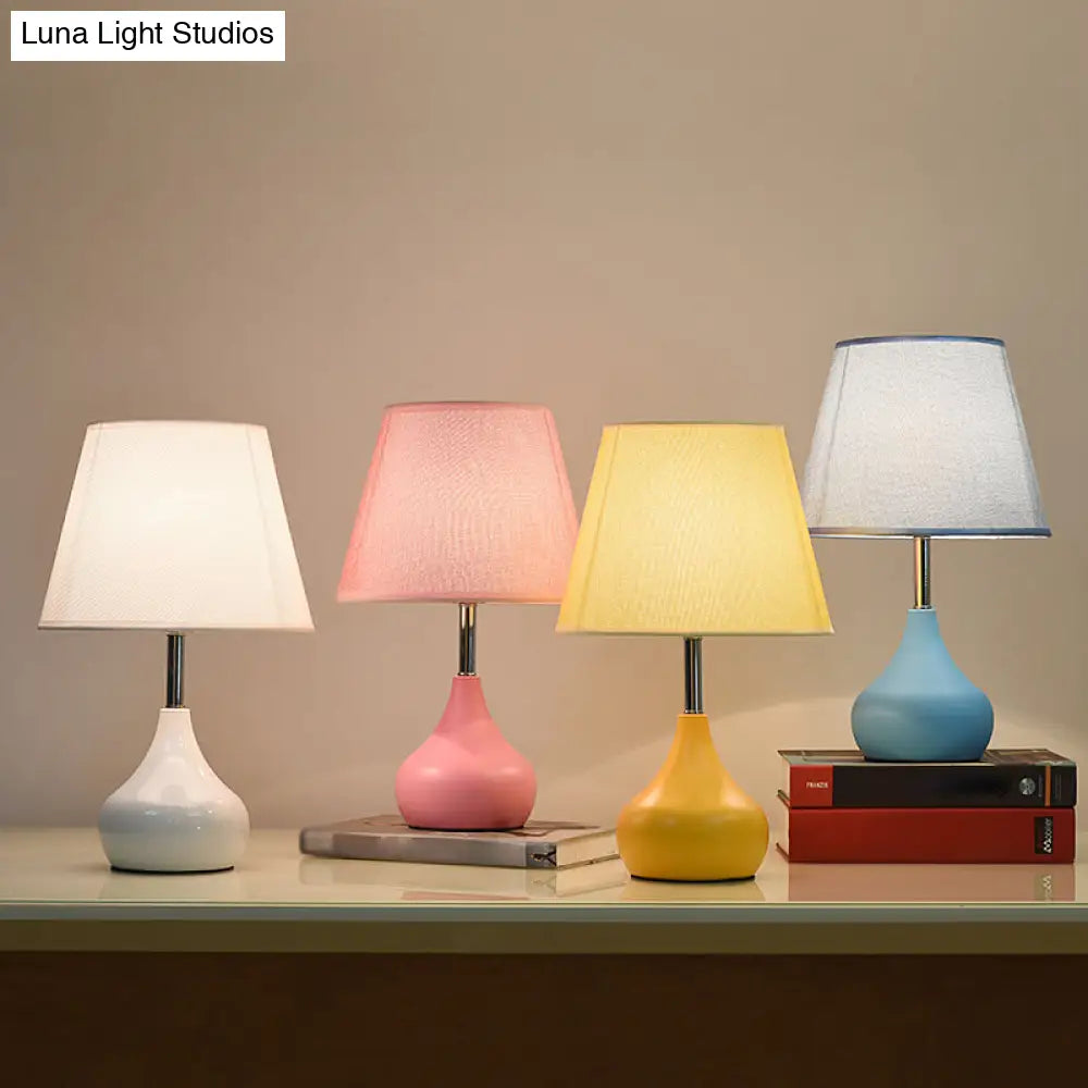 Valentina - Conical Study Room Table Light: Modern Reading Lamp With Vase Base In