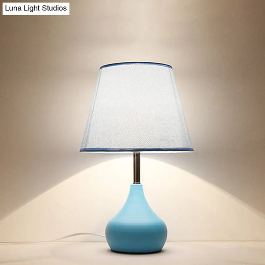 Valentina - Conical Study Room Table Light: Modern Reading Lamp With Vase Base In