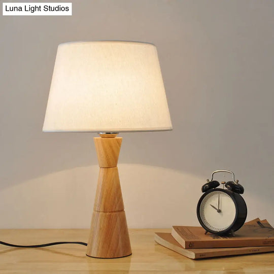 Victoria - Nordic Fabric Wood Table Lamp With Funnel Base