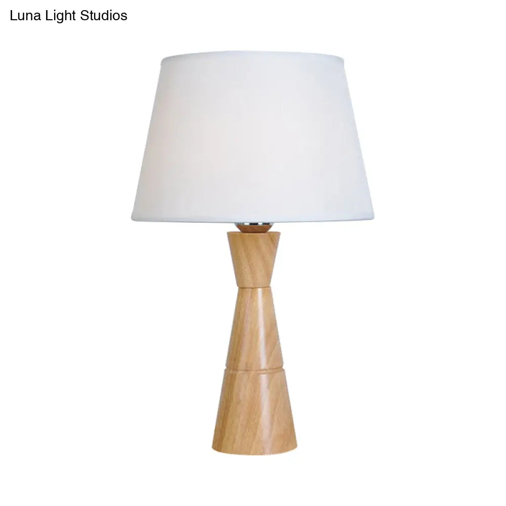 Victoria - Nordic Fabric Wood Table Lamp With Funnel Base