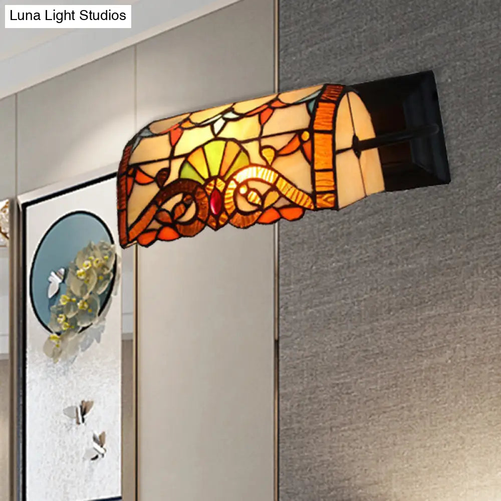 Victorian Style Stained Glass Wall Lamp For Office - Beige