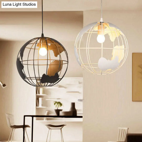 Vintage Globe Iron Pendant Lamp For Hallway With Single Bulb