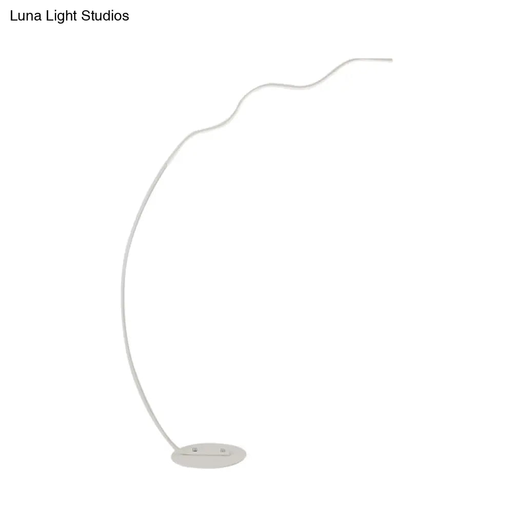 Wave-Shaped Led Metal Standing Lamp With Warm/White Light - Contemporary Floor Lighting