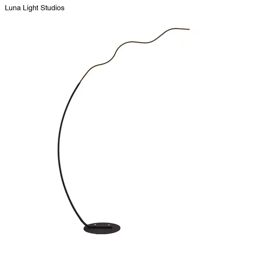 Wave-Shaped Led Metal Standing Lamp With Warm/White Light - Contemporary Floor Lighting