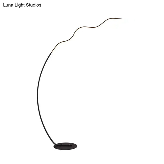 Wave-Shaped Led Metal Standing Lamp With Warm/White Light - Contemporary Floor Lighting