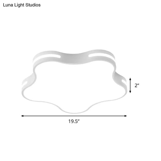 White Acrylic Led Ceiling Flushmount - Minimalist Star Design 19.5’ Wide