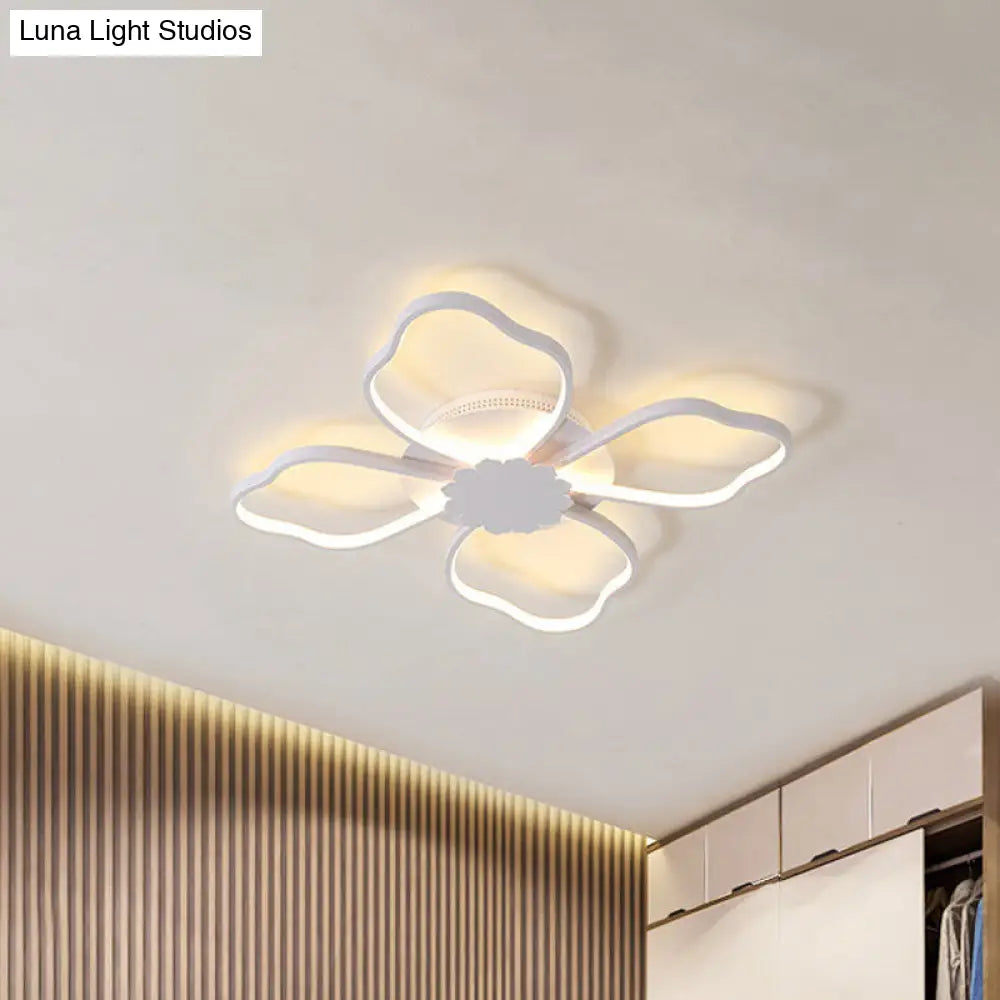 White Clover Led Ceiling Light - Minimalist Aluminum Flush Mount In Warm/White