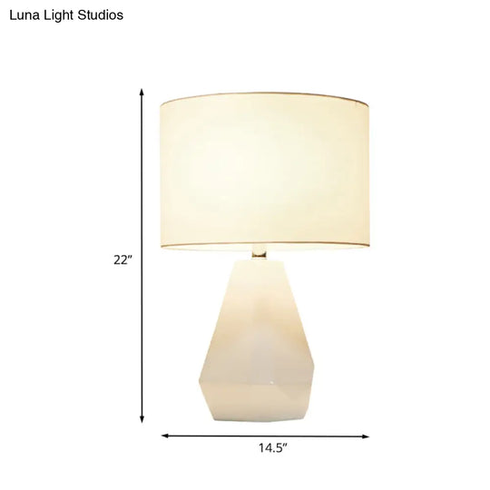 White Diamond Reading Light - Modern 1-Head Table Lamp With Fabric Shade