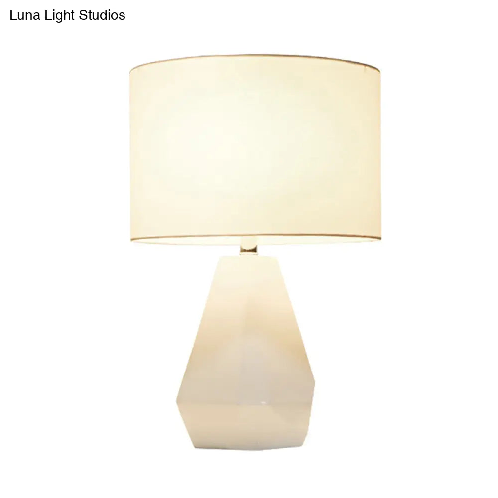 White Diamond Reading Light - Modern 1-Head Table Lamp With Fabric Shade