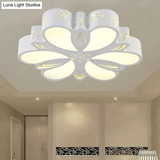 White Etched Petal Metal Ceiling Light For Kids’ Bedroom Or Bathroom