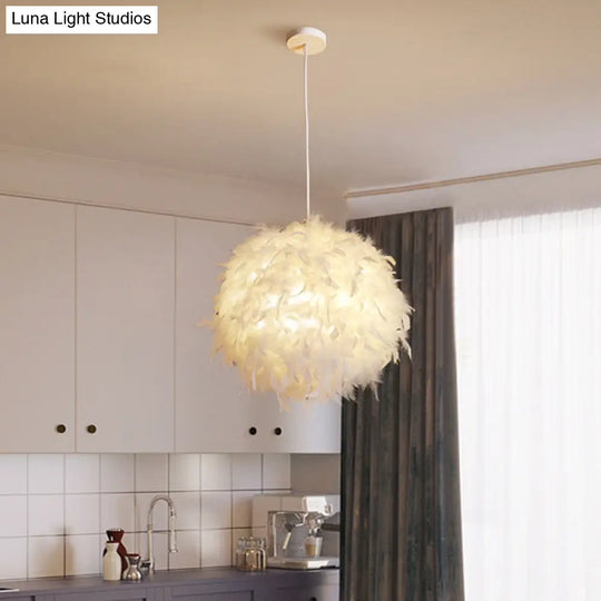 Minimalistic White Feather Pendant Light For Bedroom Suspension - 1 Head