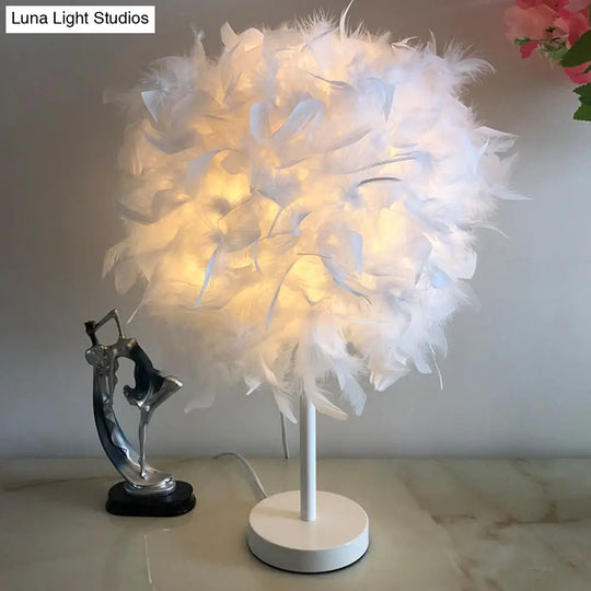 White Nordic Style Feather Sphere 1-Light Table Lamp For Bedroom