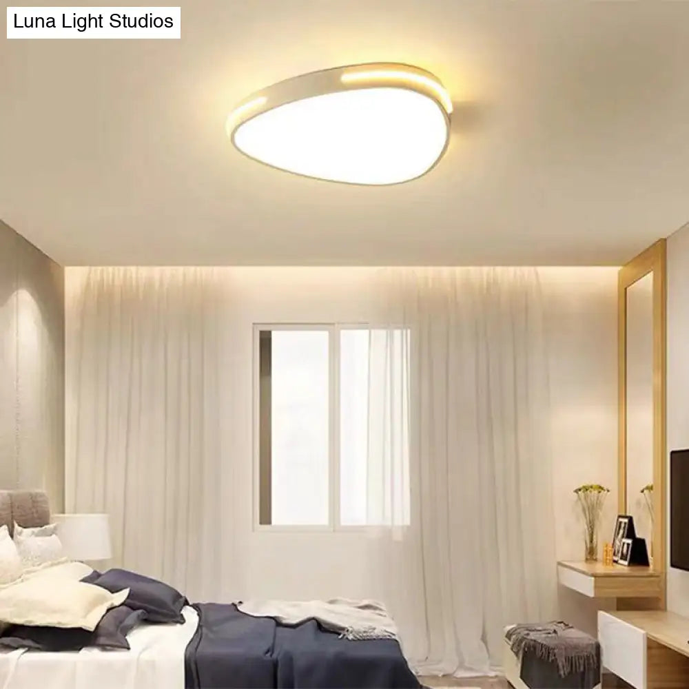 White Triangle Flush Mount Led Ceiling Light In Simple Style Available 16’/19.5’/23.5’ Widths