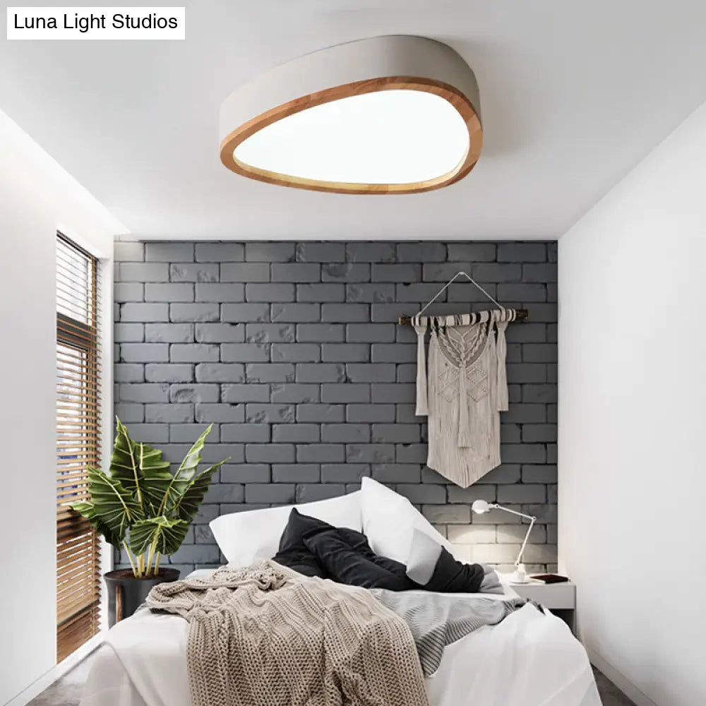 Wooden Teardrop Led Ceiling Light For Boys’ Bedroom