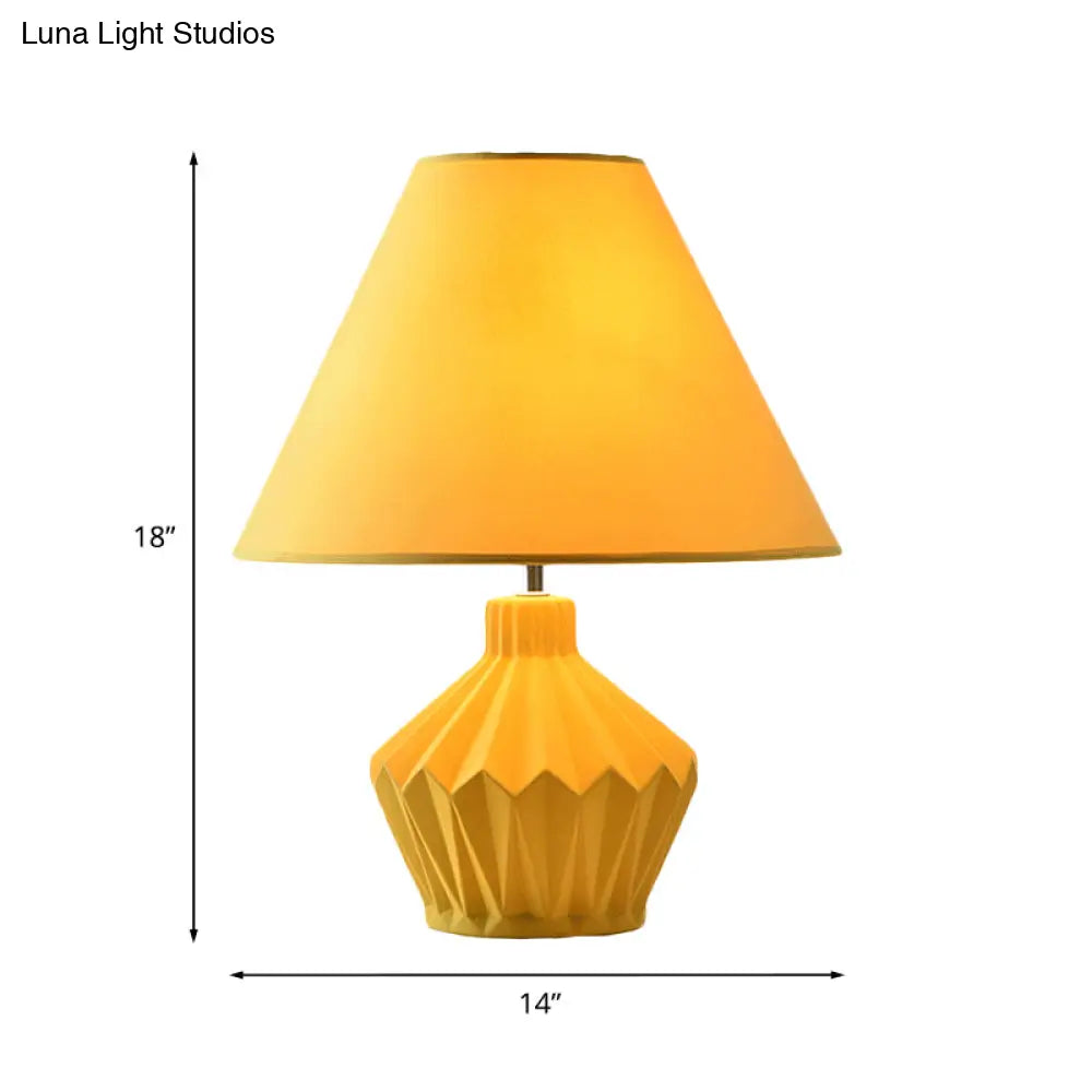 Yellow Ceramic Nightstand Light - Origami Diamond 1-Bulb Table Lamp Country Style