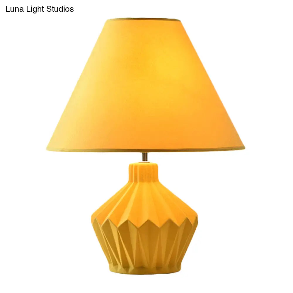 Yellow Ceramic Nightstand Light - Origami Diamond 1-Bulb Table Lamp Country Style