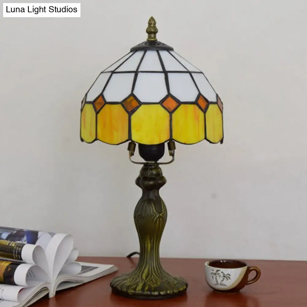 Yellow Single-Bulb Nightstand Lamp With Classic Gridded Glass Design - Perfect For Living Room